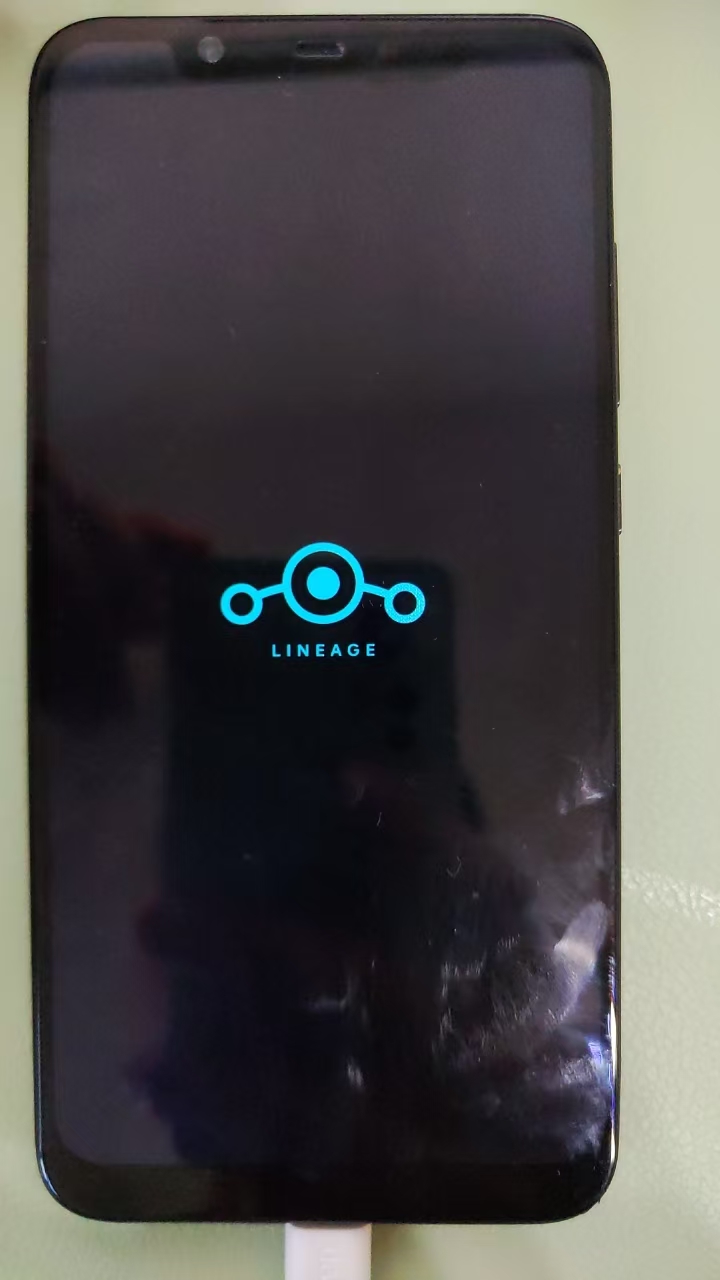 xiaomi8_booting_lineageos